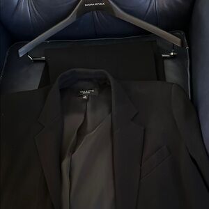 Talbots Women's Elegant Black Black Suit(Blazer and Pants)